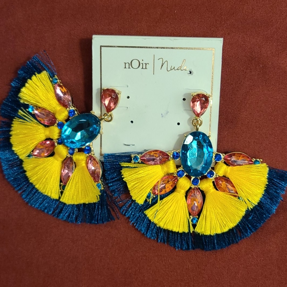 Earrings - Picture 3 of 4